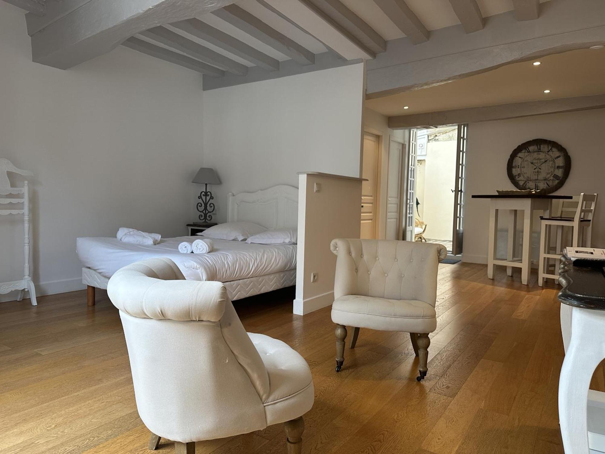 Batisse Paradis- 3 Appartements Calmes Et Elegants Au Centre Historique De Beaune Beaune (Cote d'Or) Quarto foto