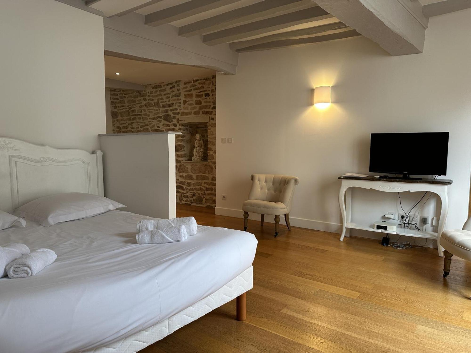 Batisse Paradis- 3 Appartements Calmes Et Elegants Au Centre Historique De Beaune Beaune (Cote d'Or) Quarto foto