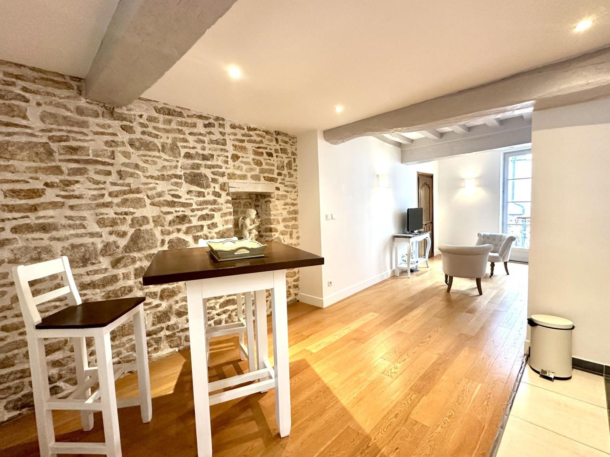 Batisse Paradis- 3 Appartements Calmes Et Elegants Au Centre Historique De Beaune Beaune (Cote d'Or) Exterior foto